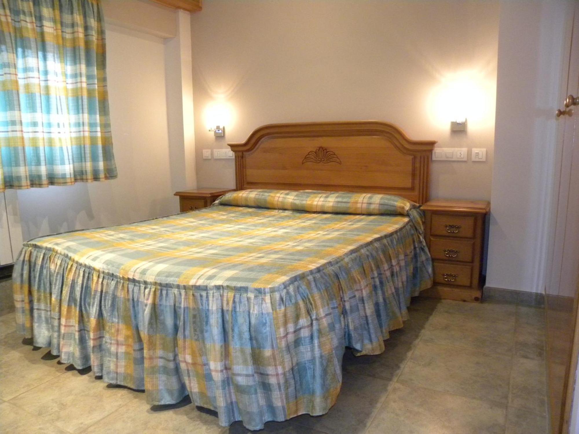 Hotel Duque De Calabria 曼萨内拉 客房 照片