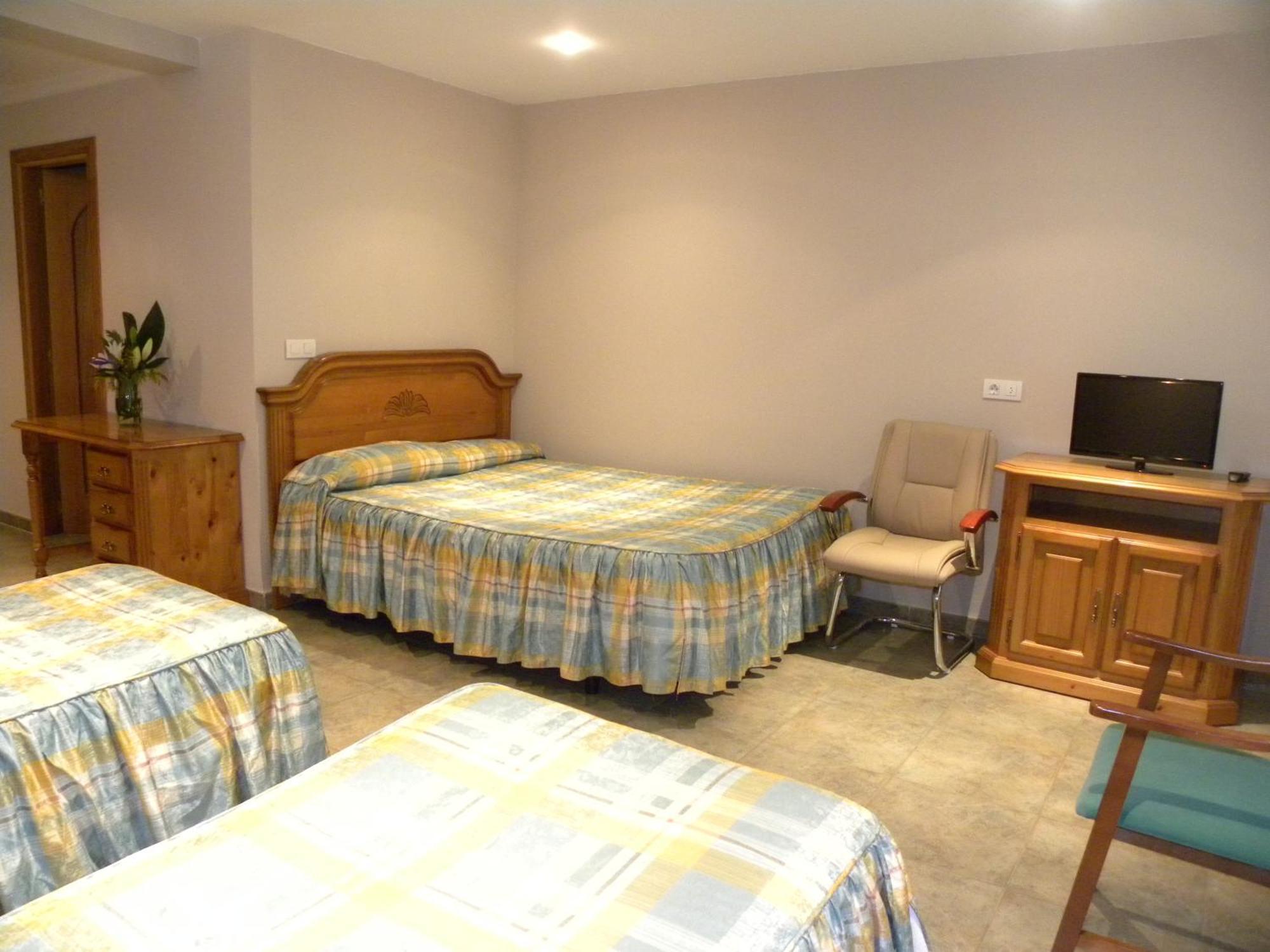 Hotel Duque De Calabria 曼萨内拉 客房 照片