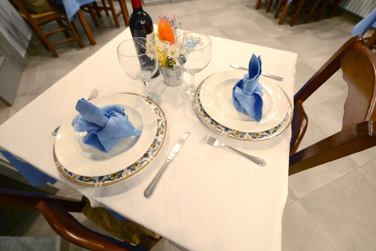 Hotel Duque De Calabria 曼萨内拉 外观 照片